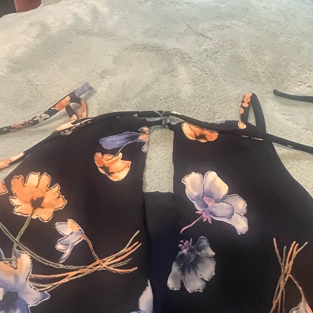 Summer floral top - Picture 2 of 6
